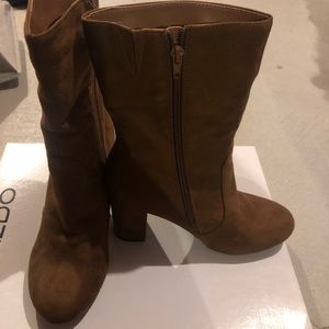 Brown faux suede lined boot size 8